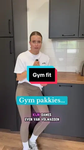 Gym outfits…  Mijn fit is van @AYBL kortingscode: EVI  (Wacht nog ff met bestellen 😘) #OOTD #gymoutfit #gymfit #gymkleding 