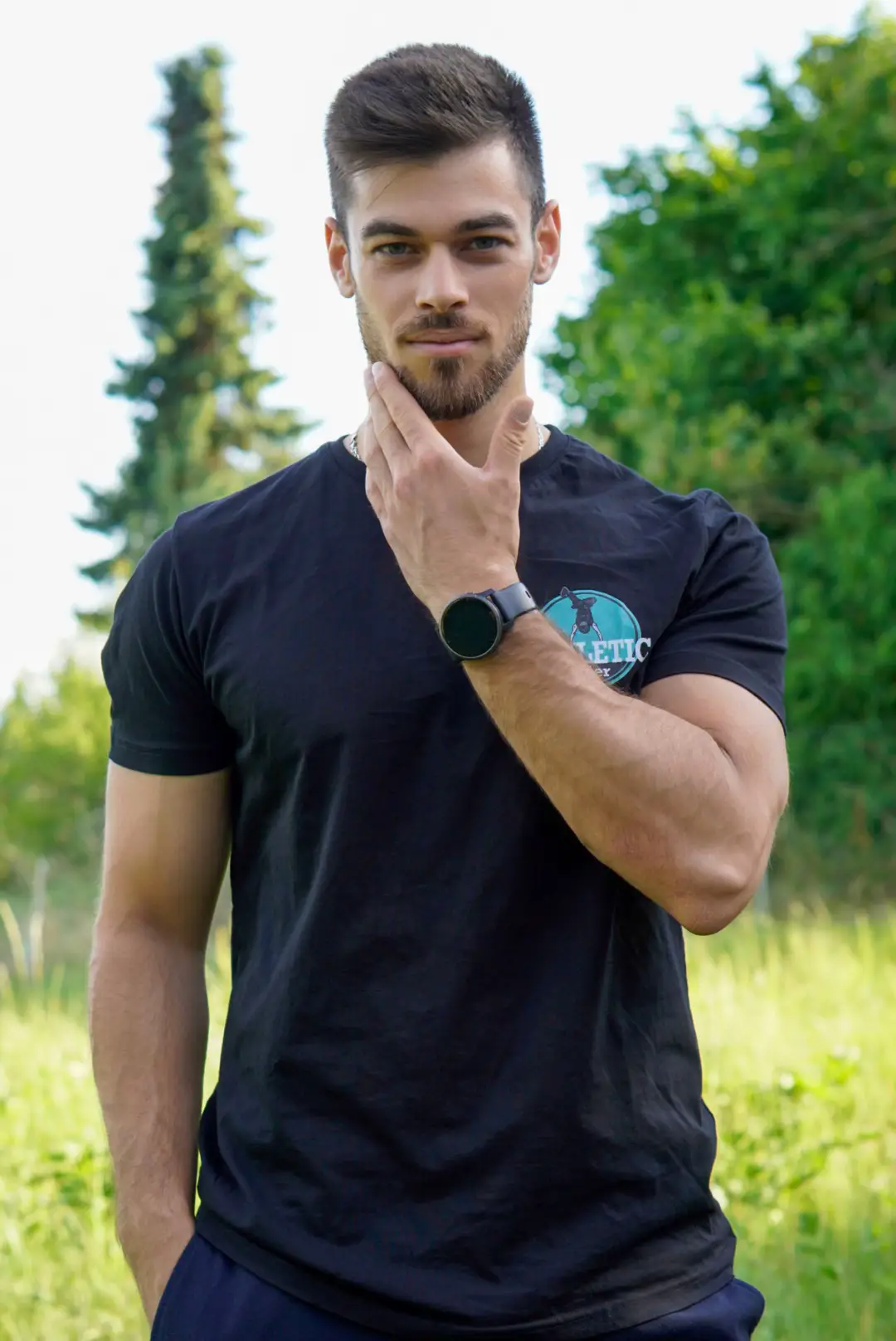 Unter dem Helm konnte man meine ganzen Grimassen zum Glück nie sehen 😅 Ohne Helm muss man da plötzlich ganz anders aufpassen haha😂 Die ersten Bilder waren komplett für die Tonne. 🚮 Aber hey, hier mal ein kleiner Einblick in eine ganz andere Seite von mir.😊💯 Wer kennt’s? Wie viele Versuche braucht ihr für ein „gutes“ Foto? 📸👇 #fyp #virale #explore #viralvideos #picoftheday 