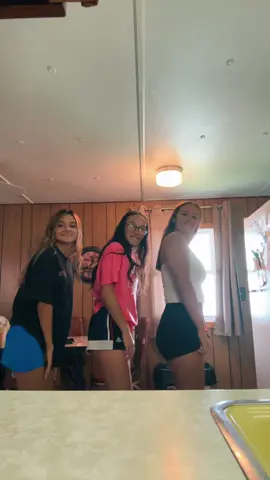 My baddies😘@veah💗 @lauren 