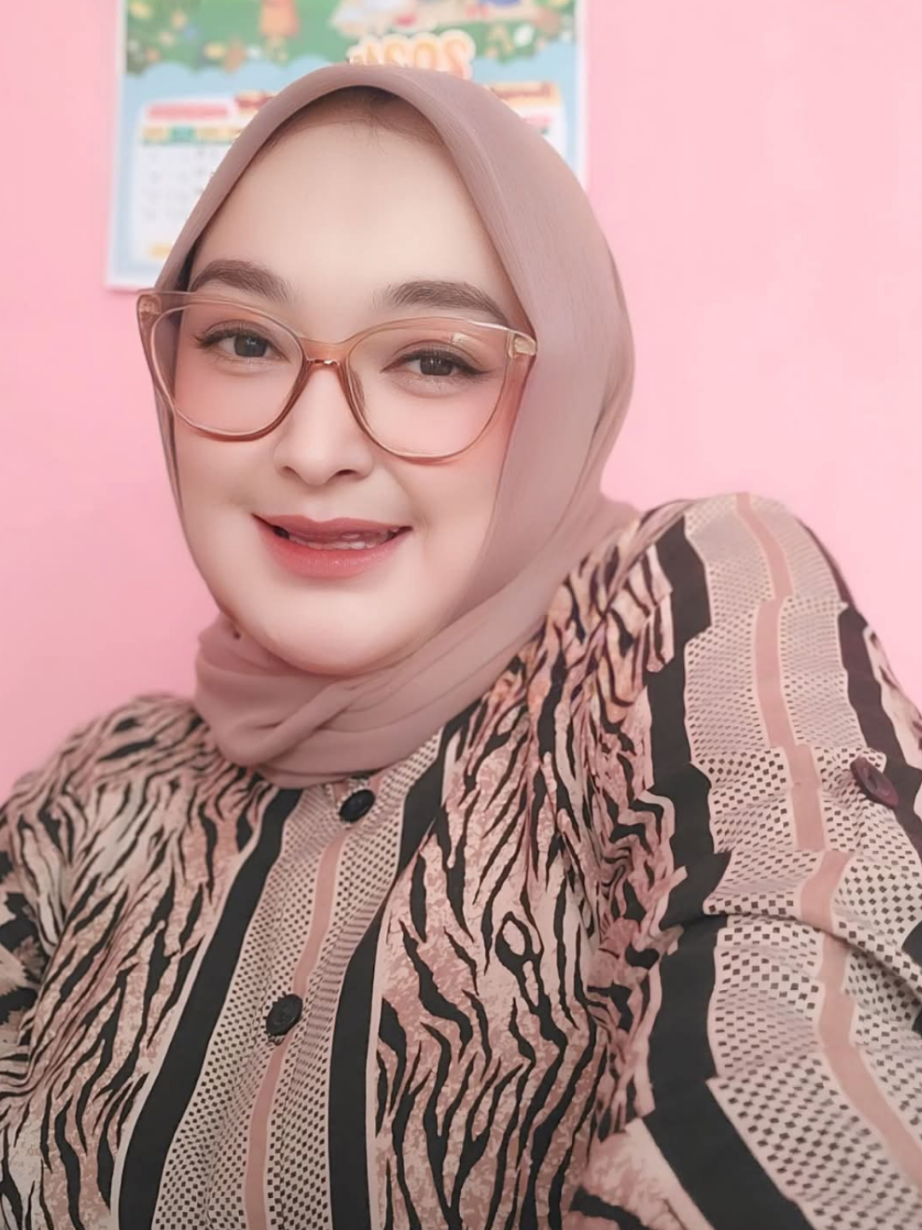 kacamatanya di keranjang ya