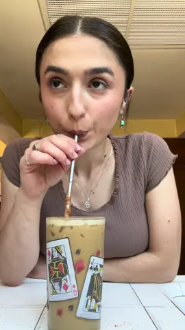 make an afternoon pick me up with meeeeee ☕️🍚 this salvadoran horchata latte has been my go to lately! obv it’s not as delish as real homemade horchata but the powder mix is pretty dang close! double espresso (or strong coffee of choice) 6/7 oz milk 1 tbs maple syrup 2 tbs horchata powder mix (i like this brand in particular because it has very little sugar & no added milk products) cinnamon for garnish 🤎 #horchatalatte #salvadoranhorchata #homecafe #fyp 