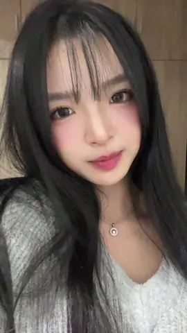 ผมฟููู ( #praewbnk48 )