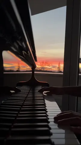 I love playing Experience at sunset 🌅 #piano #calm #experience 