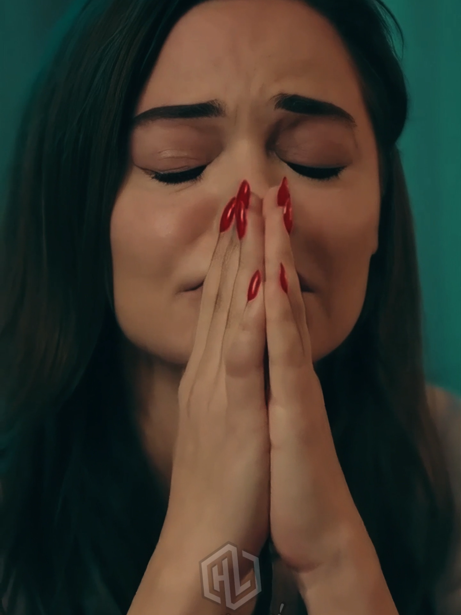 Çok yoruldum. 😥 #hilalaltınbilek #şebnem #şebo #onurtuna #yorgunum #markeliyahu #cemadrian #duygusalşarkılar #filmkesitleri #dizikesitleri