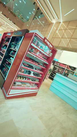 مرات الوقت ما يكفي، والشغل ما ينتظر… استلم مدفوعاتك عبر رمز الـ QR من FIB وخلي معاملاتك المالية أسهل وأسرع.