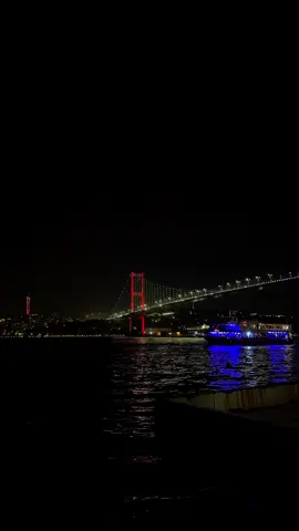Geceye bir söz bırak..