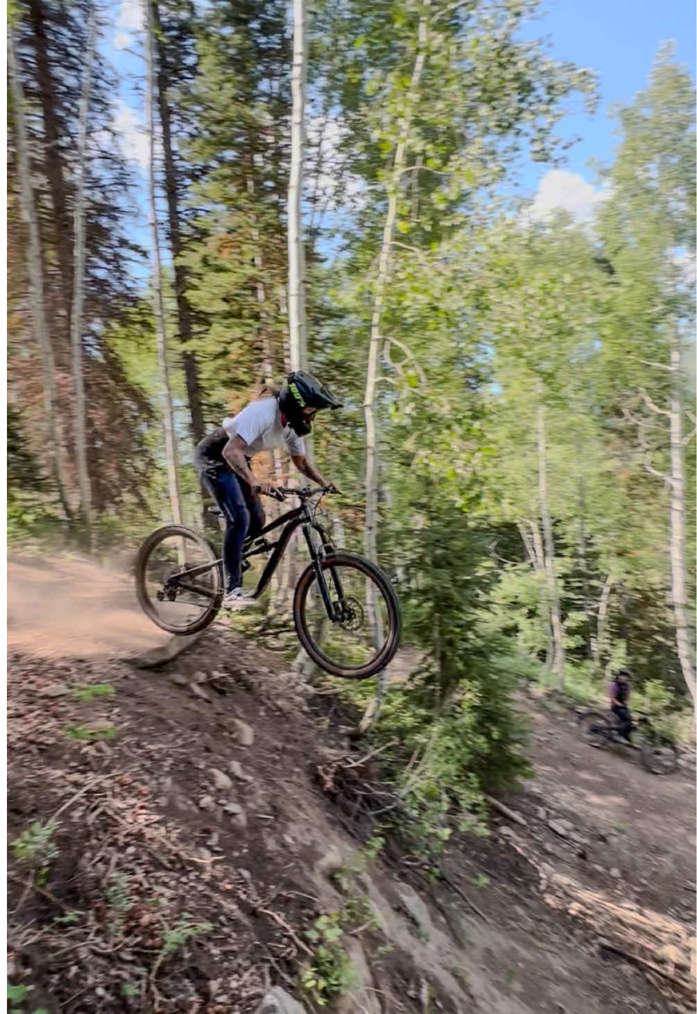 Got the heart rate up with this drop out at Solitude Resort 😆💃🏼 #mtb #mybgirl #cannondale 
