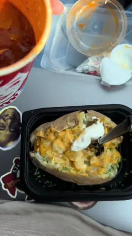 Wendy’s chili potatoe supremacy 