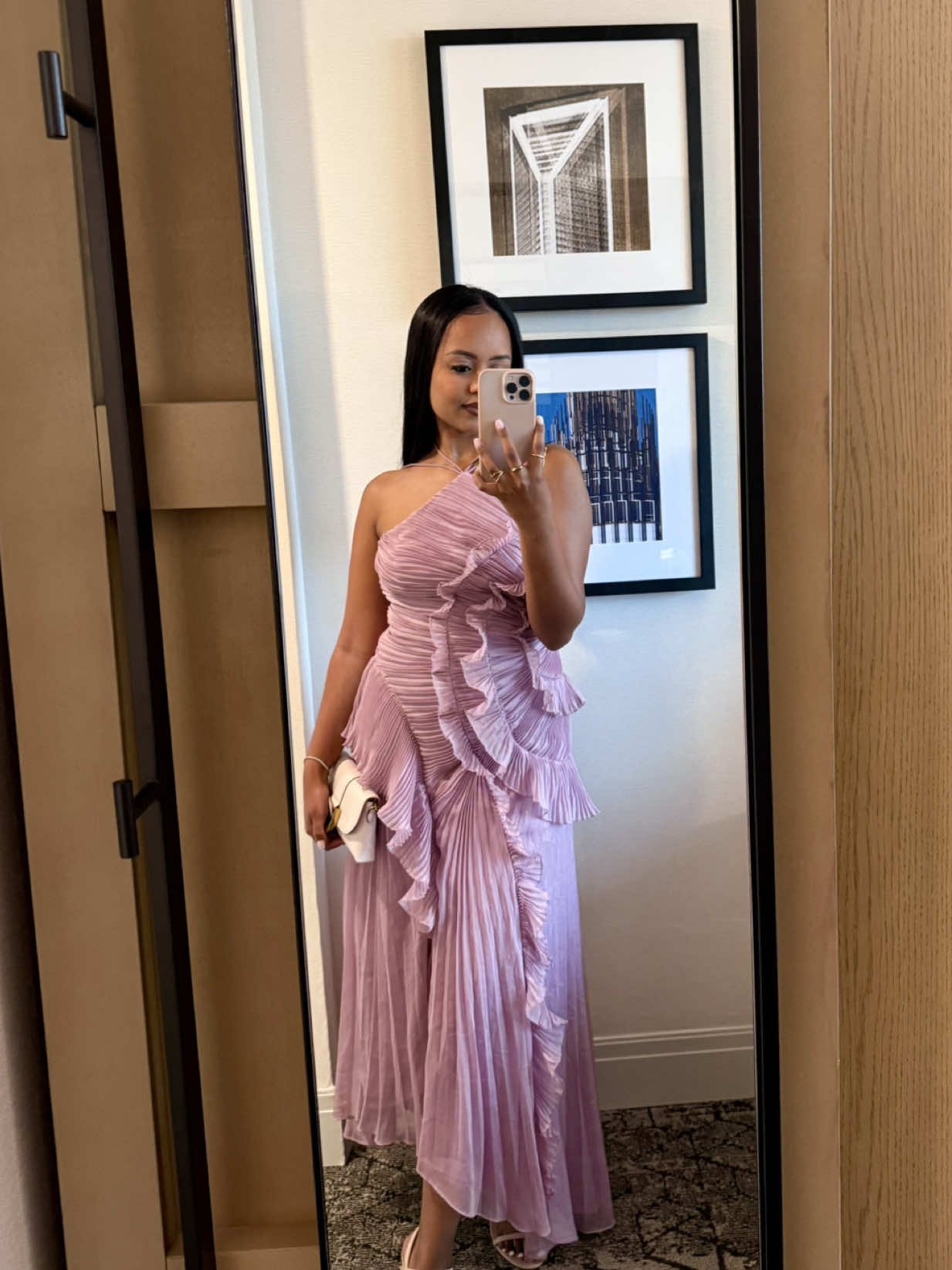 the prettiest wedding guest dress #weddingguestdress @amurofficial 💕