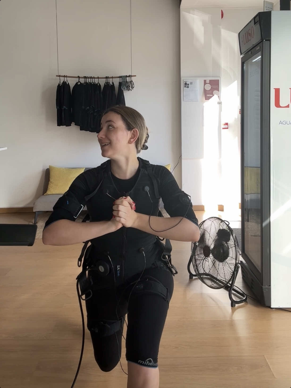 Claramente estou a ficar demasiado confortável na internet para me expôr nestas figuras 🙃🙃 #fy #fyp #ems #electromusclestimulation #workout #lisbon #Vlog 