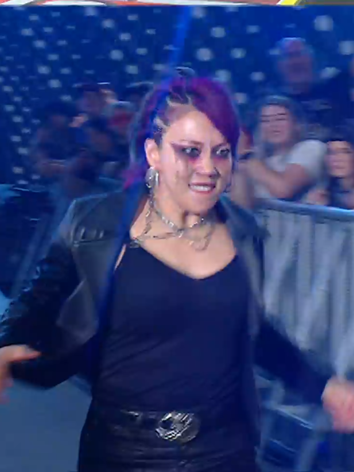 HERE COMES BACKUP 👊 #WWE #Asuka #KairiSane #Raquel #RoxannePerez