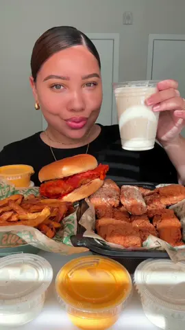 crispy wingstop mukbang!❤️ all bloom products are up to 40% off for Amazon Prime Day!🤩 @Bloom Nutrition #bloompartner #wingstop #mukbang #asmr #hothoneyrub #originalhot #ranch #friedchicken #chickentenders #food #crunchy #eating #satisfying #delicous #fresh 