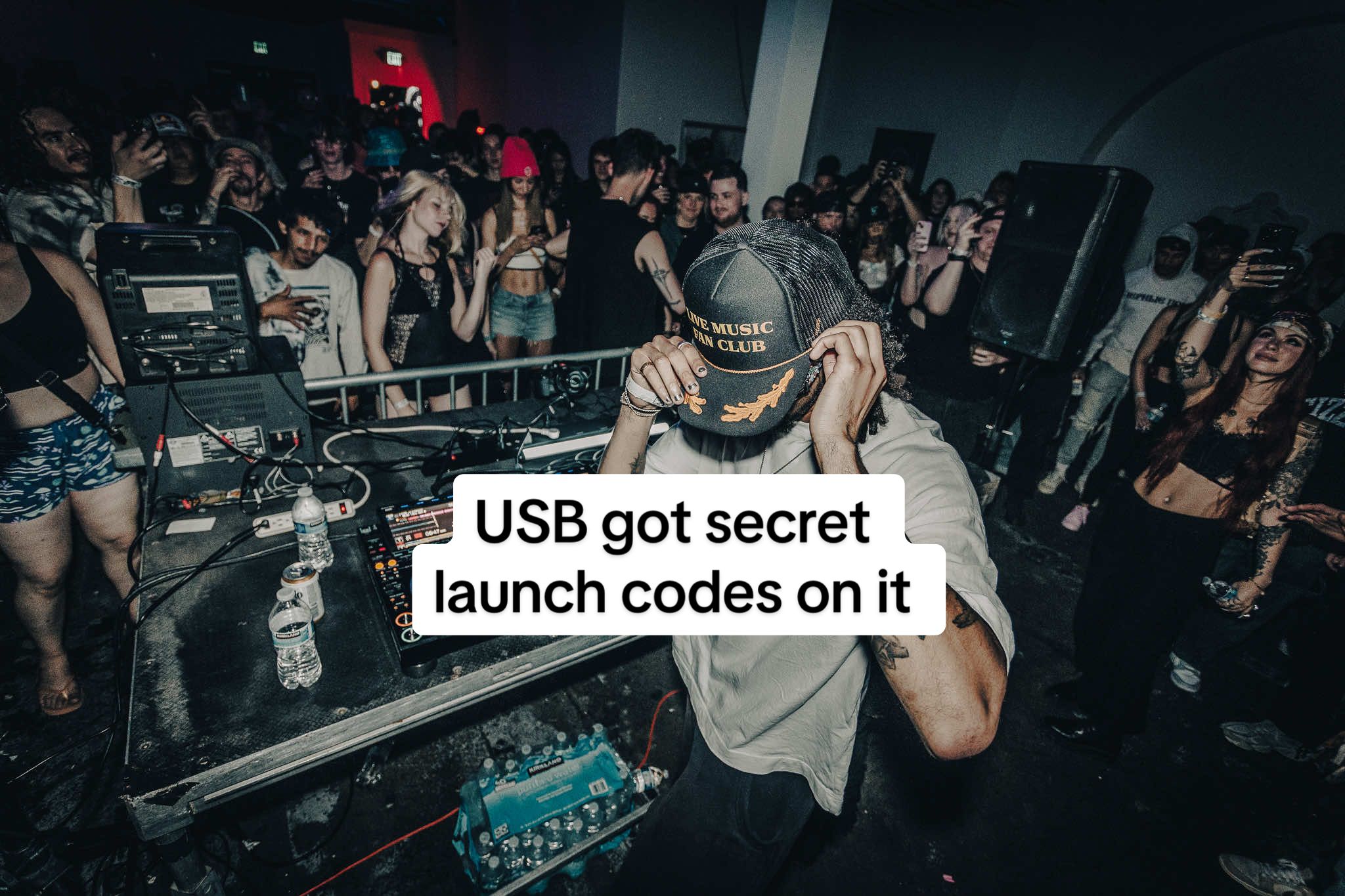 PICK UP DA PACE ID: ISOXO X DRYDEN #boilerroom #isoxo #isoknock #clubmusic #dancemusic 