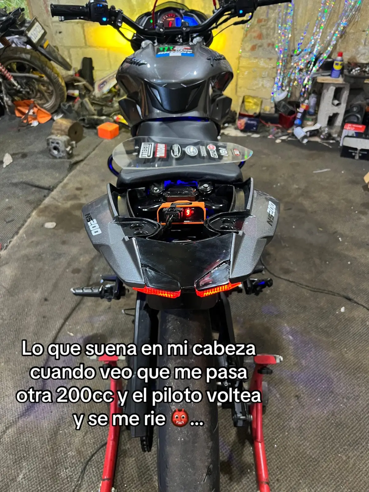 Lo esperamos y lo volvemos a dejar 🤾🏻‍♂️🔥#ns200 #greenscreen #fypp #foryoupage #paratii #locos 