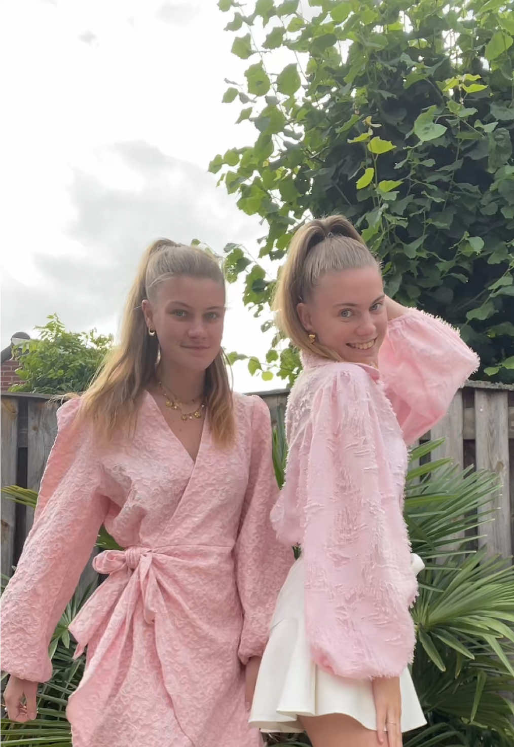 🩷 #OOTD #outfit #dresses #blouse #roze #fyp #fashiontiktok #outfitinspo #fashiontiktok #party #21diner #foryoupagе #vacay #summerfits 