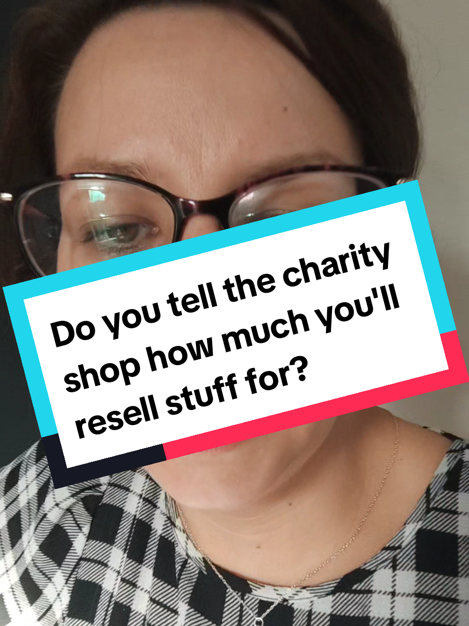 Let me know if you think this was a weird thing to do? If you're also a reseller I'd love your thoughts on this - I could never 🤣😭 #reselling #sidehustling #vinted #thrifting #1poundsale 