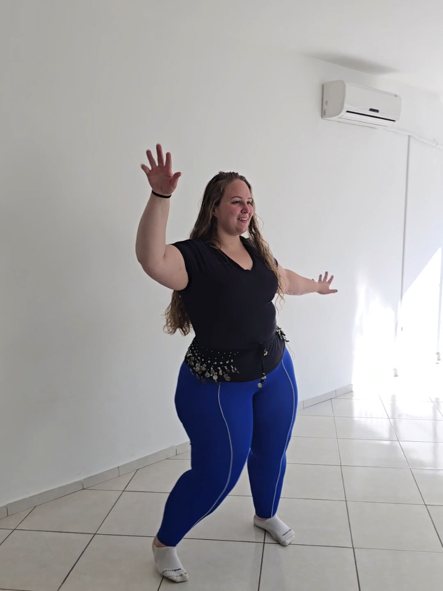 hoje foi um dia que o quadril não soltou kkkk #dança #dançadoventre #passofundo 