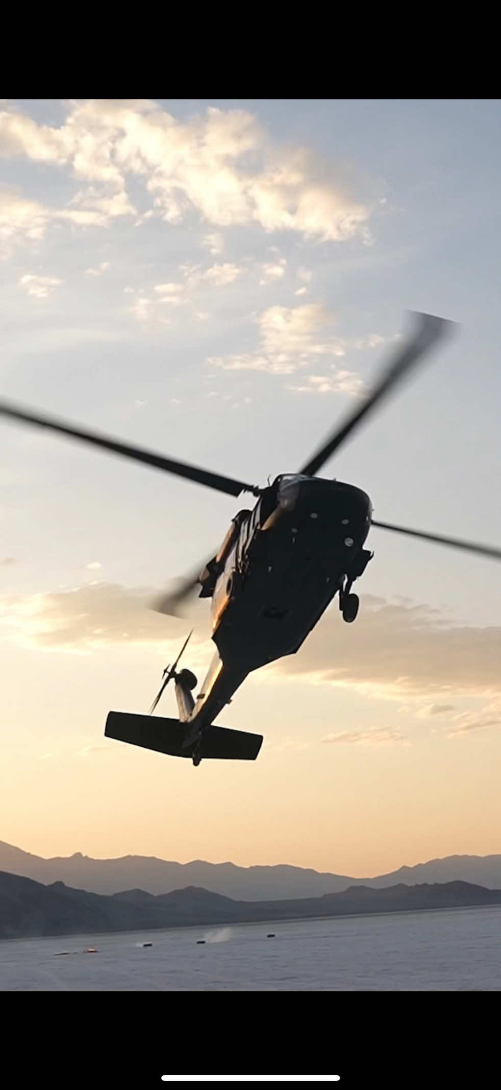 Fun fact: my Blackhawk’s name is daddy and he’s not just a war hardened killing machine, sometimes he can be ❈° 🎀  𝒲𝒽𝒾𝓂𝓈𝒾𝒸𝒶𝓁 🎀 °❈ Also how bout them @wheleneng lights on our rescue fleet 🚨💡🚨  #uh60 #blackhawk #instahelicopter #ipullputch #armyaviation #rebelwithacause #juice #reindeer 