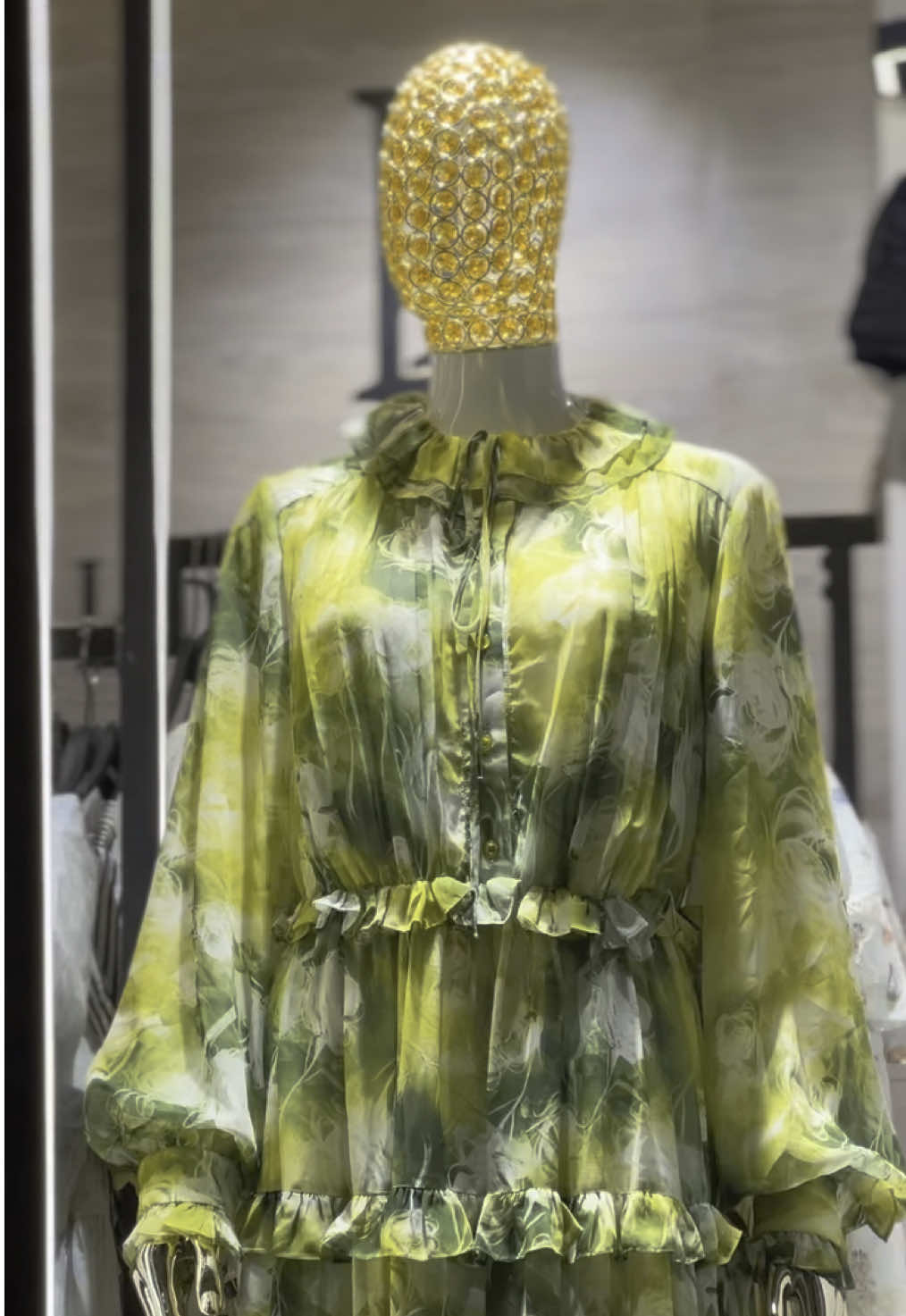 New collection #ladyfashion #fashion #chic #model 