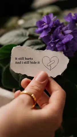 It still hurts…#twolinequotes #englishquotes #england 
