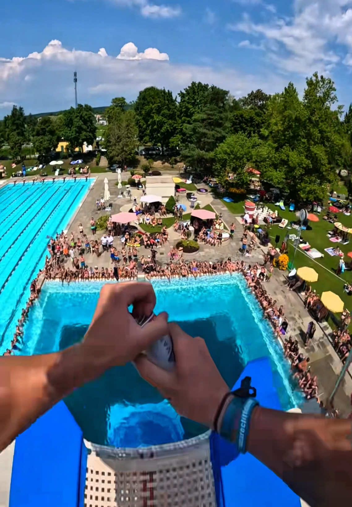 Get my viral clips, Link in bio❗️ 2025 is OUR year ✍️ #billionairelifestyle #luxuryvibess #richlife #eliteliving #jetsetlife #luxurygoals #highendliving #billionairevibes #wealthylifestyle #richvibes 