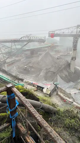 Ditengah kehidupan yang  rasanya semakin berat,  Jangan lupa rayakan diri sendiri dengan menikmati hal hal kecil yang membuat kamu bahagia.