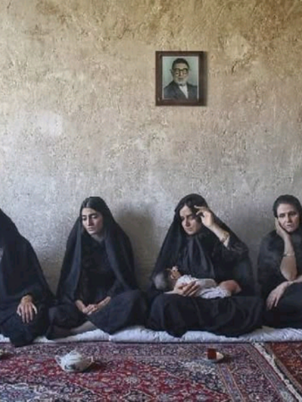 أحطك أبحضني واكعد كعود😔. #ام_شاكر #نعي_يوجع_الكلب #نعاوي_اهلنه #نعاوي_لفاكد_عزيز #نعاوي_حزينه #اكسبلور #trending #tiktok #تصميمي 