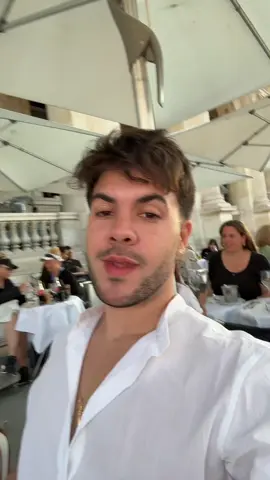 jantarzinho no louvre 🥹