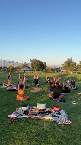 Elevated Yoga in Las Vegas 😮‍💨🧘🏽‍♀️ #vegas #vegastiktok #vegaslocal #arttok #painting #fyp #lasvegasactivities #lasvegas #lasvegasevents #lasvegastiktok #yoga #lasvegasyoga #paintnight #puffandpaint 