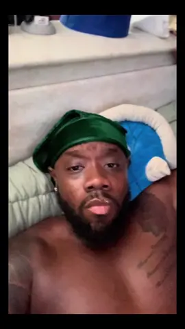 Summer Tan Going Well 🍄‍🟫#browneyes #Summer #blowthisup #sierraleonetiktok🇸🇱 #beard #fyp 