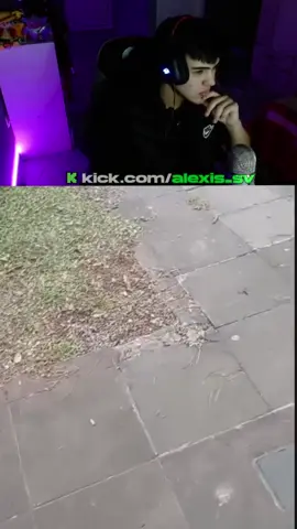 Una mala suerte #humor #stream #argentina #arg #autos #alexiis_sv #fyp #kick #caca #perro 