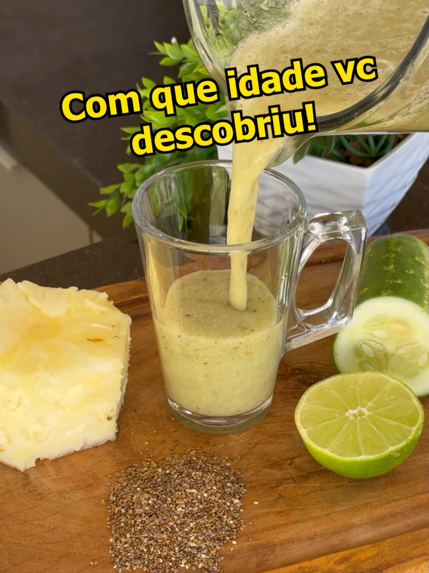 Misture semente de chía com pepino