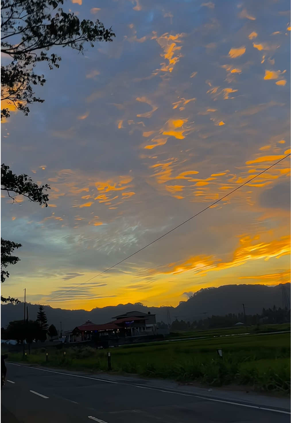 #bukittinggi #sumaterabarat #sumbarrancak #pesonasumbar #fyp #vibes #sumbartiktok #hiddengems #exploresumbar #minangtiktok #fypminang #hancuarasopicayo #davidiztambul 