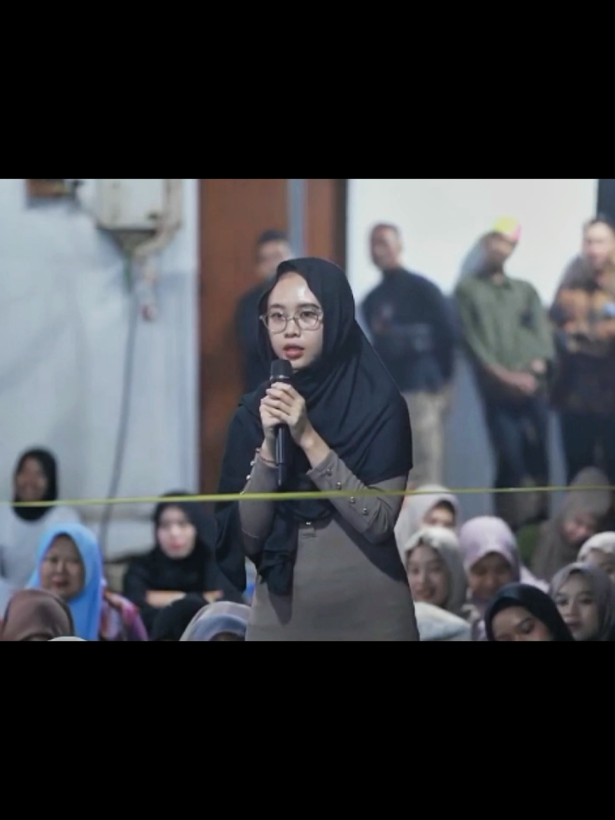 Mbak Dwi Cahya beragama Hindu menjalani hubungan mangu dengan calonnya #mangu #hindu #ngajibareng #gusiqdam #sabilutaubah 