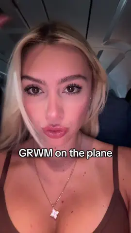 I’m getting good at this 😂 #grwm #makeuptutorial #planehacks