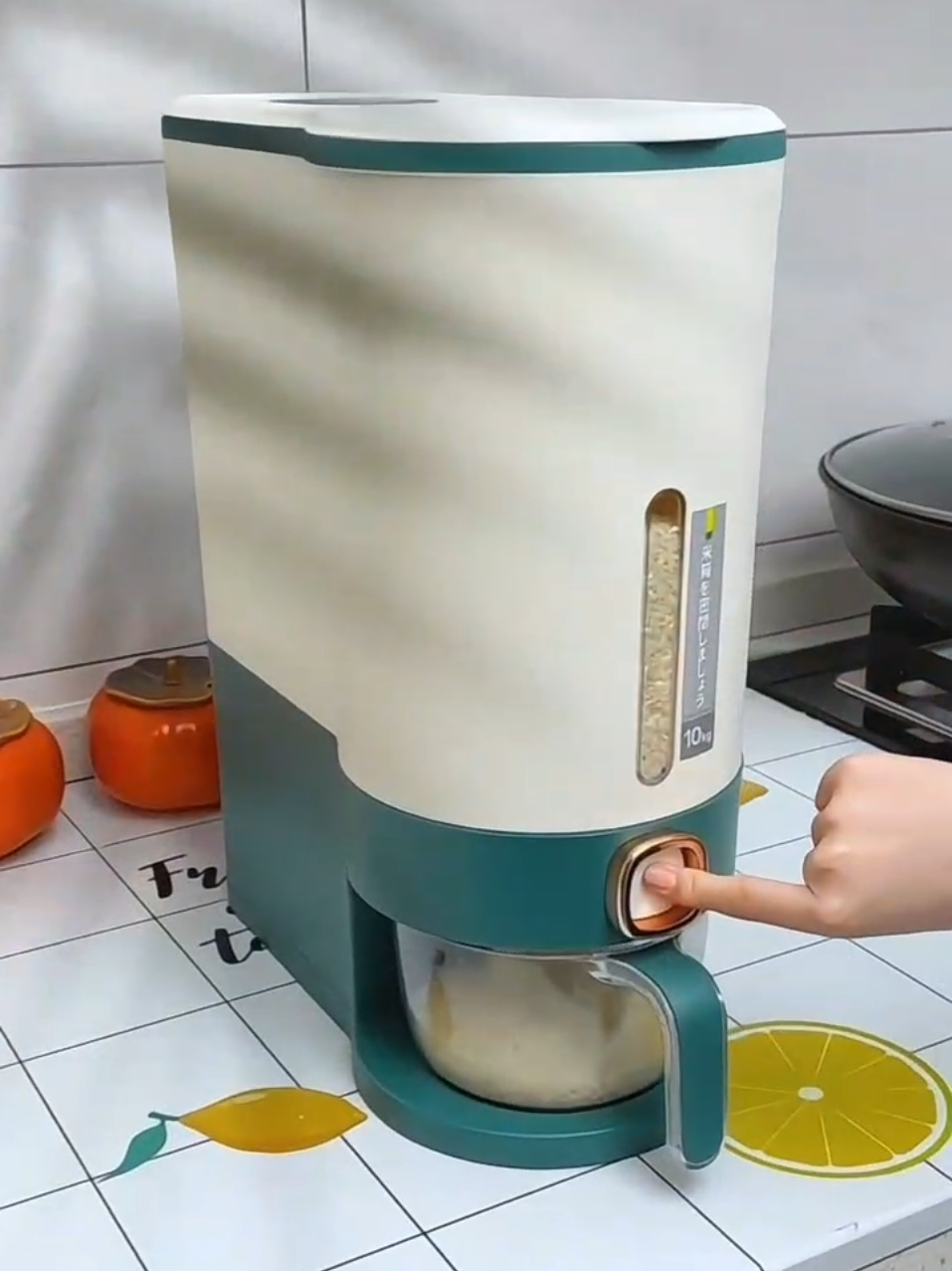 Despenser beras 10 kg tempat penyimpanan beras praktis dan efisien lagi promo cuman 30 ribuan aja #dispenserberas #dispenserberas10kg #tempatpenyimpananberas #wadahberas #barangunik #wibgajian #tiktokshopofficialindonesia #shopmaster #tiktokshopindonesia#fyp #fypシ #fypシ゚viral #fypage #fyppppppppppppppppppppppp #foryou #foryoupage #lewatberanda #lewatberandafyp #lewatberandafypシ #fyp #fypシ #fypシ゚viral #foryourpage  #fyppppppppppppppppppppppp #fypシ゚ #fypp #fypdongggggggg #fypdong #fyppp #foryoupageofficiall #foryoupage❤️❤️ #foru #fortnite #forupage #foruyou #affiliatemarketing #affiliate #affiliatetiktok #affirmations #affiliatepemula #affiliatemarketingforbeginners #affirmation #affiliatetiktokshop #tiktok #tiktokviral #tiktokan #viral #vira #viralvideo #viraltiktok #viralvideos #viralvideotiktok #virall #moots? #cuantanpabatas #wibgajian #belajar #promo #promociones #promoguncang1010 #promoguncang1111 #promoguncang1212 #murah #murahbanget #murahmeriah #murahbangett #murahberkualitas #diskon#belanjaditiktok #haha #barangviral 