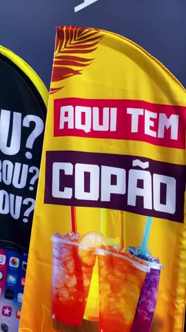 🚩 Wind Banner Personalizado – Destaque sua marca com estilo e impacto! Ideal para lojas, eventos, feiras, promoções e pontos de venda. Nosso Wind Banner é feito com materiais de alta qualidade e impressão digital em tecido, garantindo alta durabilidade, leveza e excelente visualização mesmo com vento. ✅ Estrutura completa inclusa (haste + base) ✅ Impressão em tecido 100% poliéster ✅ Fácil de montar, transportar e guardar ✅ Personalização com sua arte ou criamos para você ✅ Envio rápido para todo o Brasil 📲 Tire suas dúvidas pelo chat .