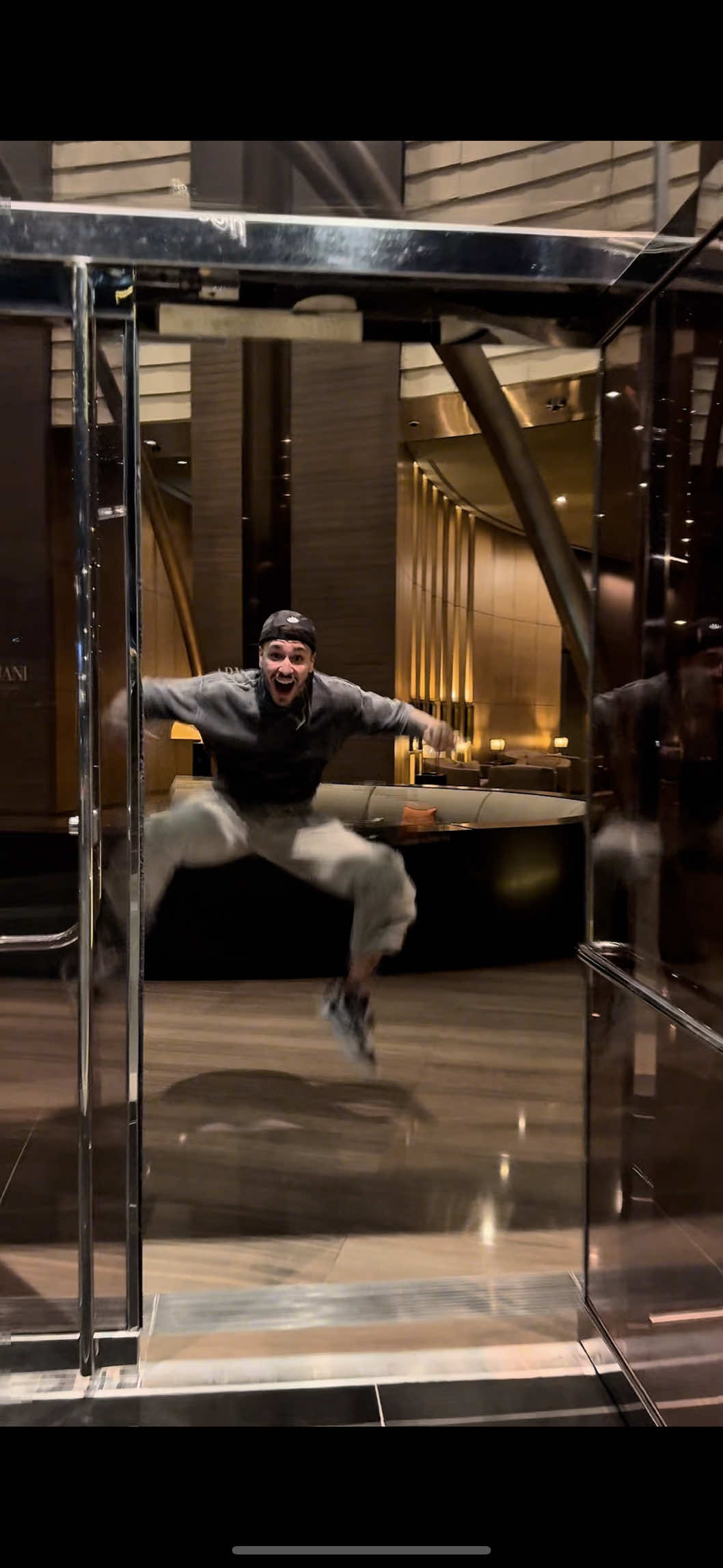 Estou hospedado no Burj Khalifa 🇦🇪