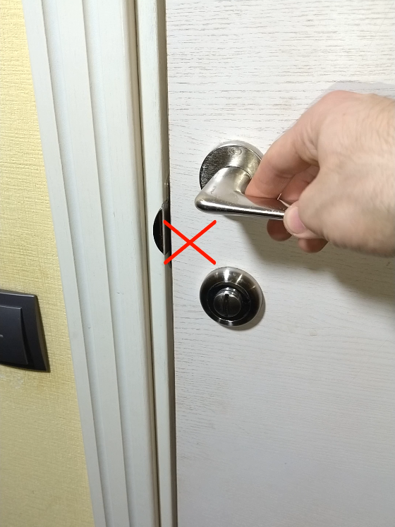 How To Fix A Door Lock Like A Pro So Your Door Closes Tightly #DIY #doors #tips #tricks #howtomake #fix 