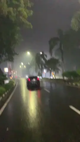 serius karawang berkabut?#karawangafterrain#vibeskarawangmalamhari#fypp 