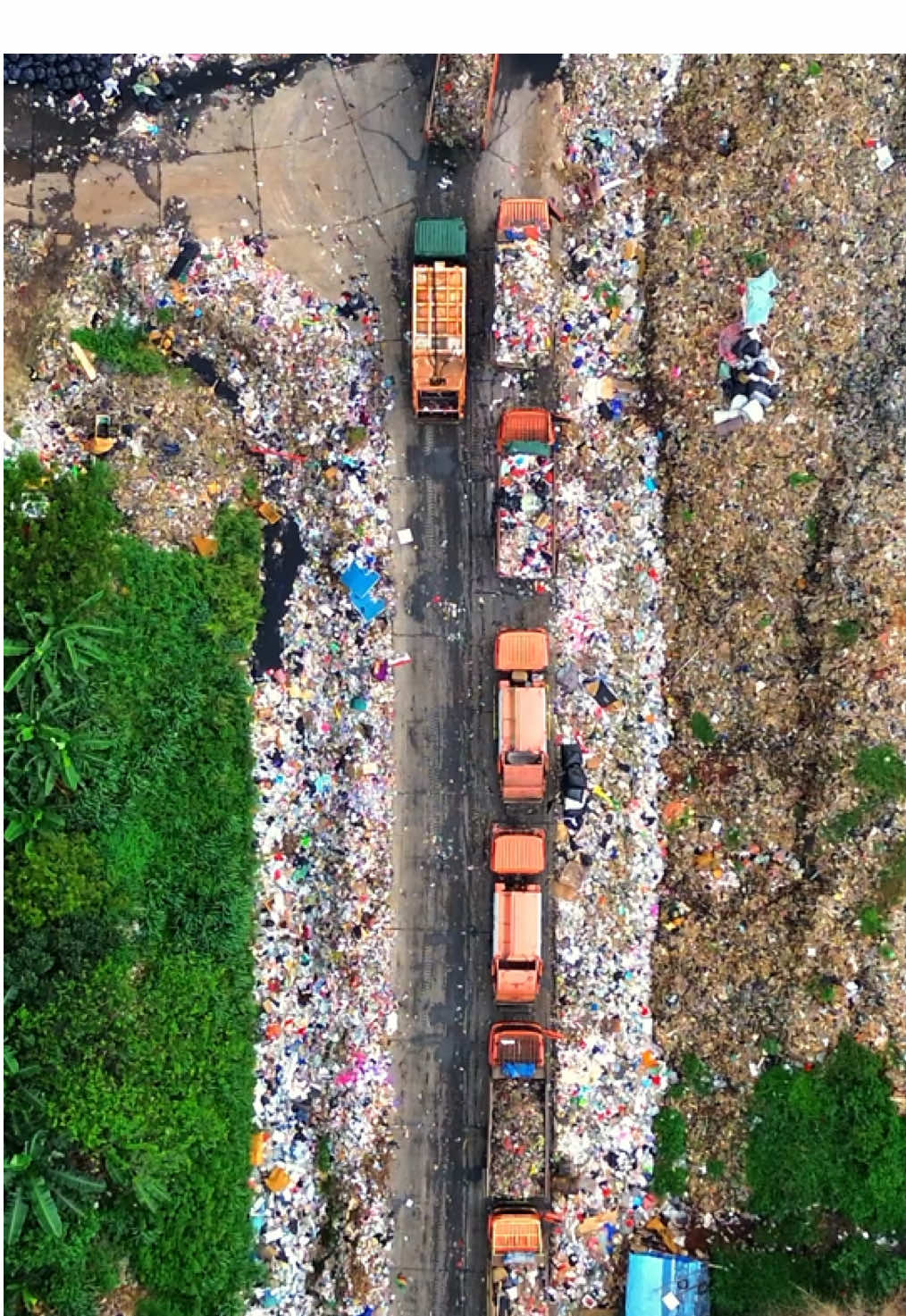 Di balik gunungan sampah, ada tangan-tangan kuat yang tak kenal lelah. Pejuang Bantar Gebang, kalian adalah pahlawan lingkungan sesungguhnya!✨💪 📍TPST Bantar Gebang, Bekasi🇮🇩 #bantargebang #bekasi #aerial #drone #dronephotography #dronephoto #jawabarat #2025 #aerialview #infobekasi #bekasihits #fyp #dronevideography #video #kabupatenbekasi #dji #djiindonesia #djiglobal #tpa #tpst #sampah #bekasiterkini #tpst #foryou #infobekasi