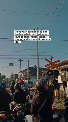 Bersyukur atas nikmat sehat, rezeki yang berkah dan kebahagiaan 🤲 #klaten #keretaapiindonesia #bersyukur #sehat #alhamdulillah #berkah #CapCut 
