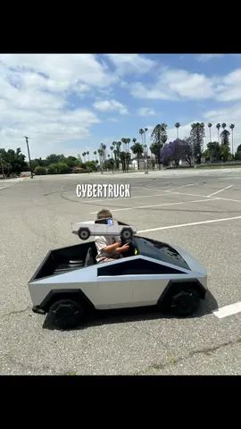 Just a cool kid with his Cybertruck #tesla #cybertruck #elonmusk #kids #kidsoftiktok #fyp #LA #california #kidsbelike #KIDS 
