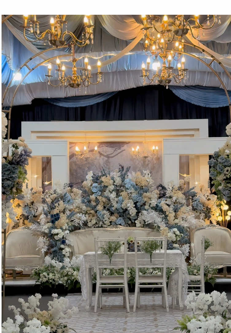 Wedding dekorasi tema biru . #dekorasi #wedding #tema #biru #medan #binjai #marelan #johor #sunggal #dekorasimedan #dekormedan #dekorasibinjai #dekorbinjai #dekorasimarelan #dekormarelan #dekorasijohor #dekorasisunggal #dekorsunggal #dekorasiwedding #dekorasipelaminan 