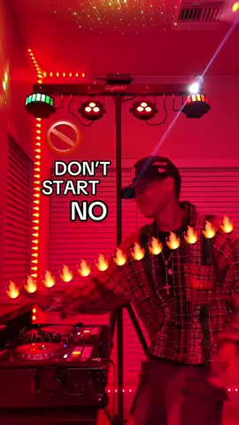 i did not expect that😭 #dj #mashup #liljon #nelly #transition #party @Lil Jon @E-40 @Nelly @chauvetdj @AlphaTheta / Pioneer DJ USA 