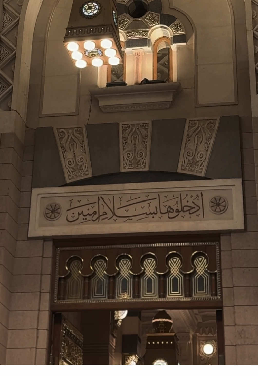 تلاوة الشيخ: #عبدالمحسن_القاسم  #تلاوة_خاشعة #قران_كريم #بدون_موسيقى #المدينة_المنوره 