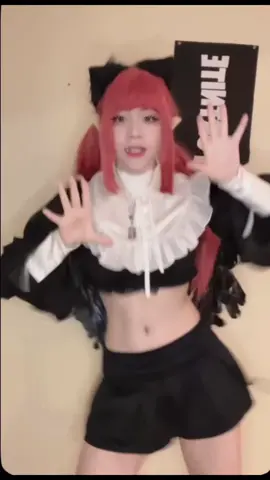 still waiting for your reply #marinkitagawa #dressupdarling 