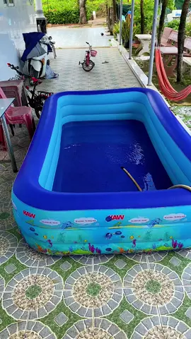 Mấy anh chị chờ em lên thêm 1 video các cháu nhà em trãi nghiệm hồ bơi tại gia nha , em có để sản phẩm ở góc trái màn hình , anh chị nhanh tay ấn vào để nhận nhiều mã nha #xuhuong #phaotamchobe #hoboi 