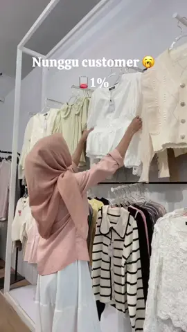 Mimin tunggu di edmee store yaa🥰  📍Jl. Letnan sudiono No. 37 Bondowoso 📢 Setiap Hari 🕢09.00 - 21.00 #edmeeoutfitstore #bondowoso #fyp #girltherapy #shopping #blouse #katbol #rokmermaid #outfitideas #outfitcheck #kemeja #fypシ #grils 