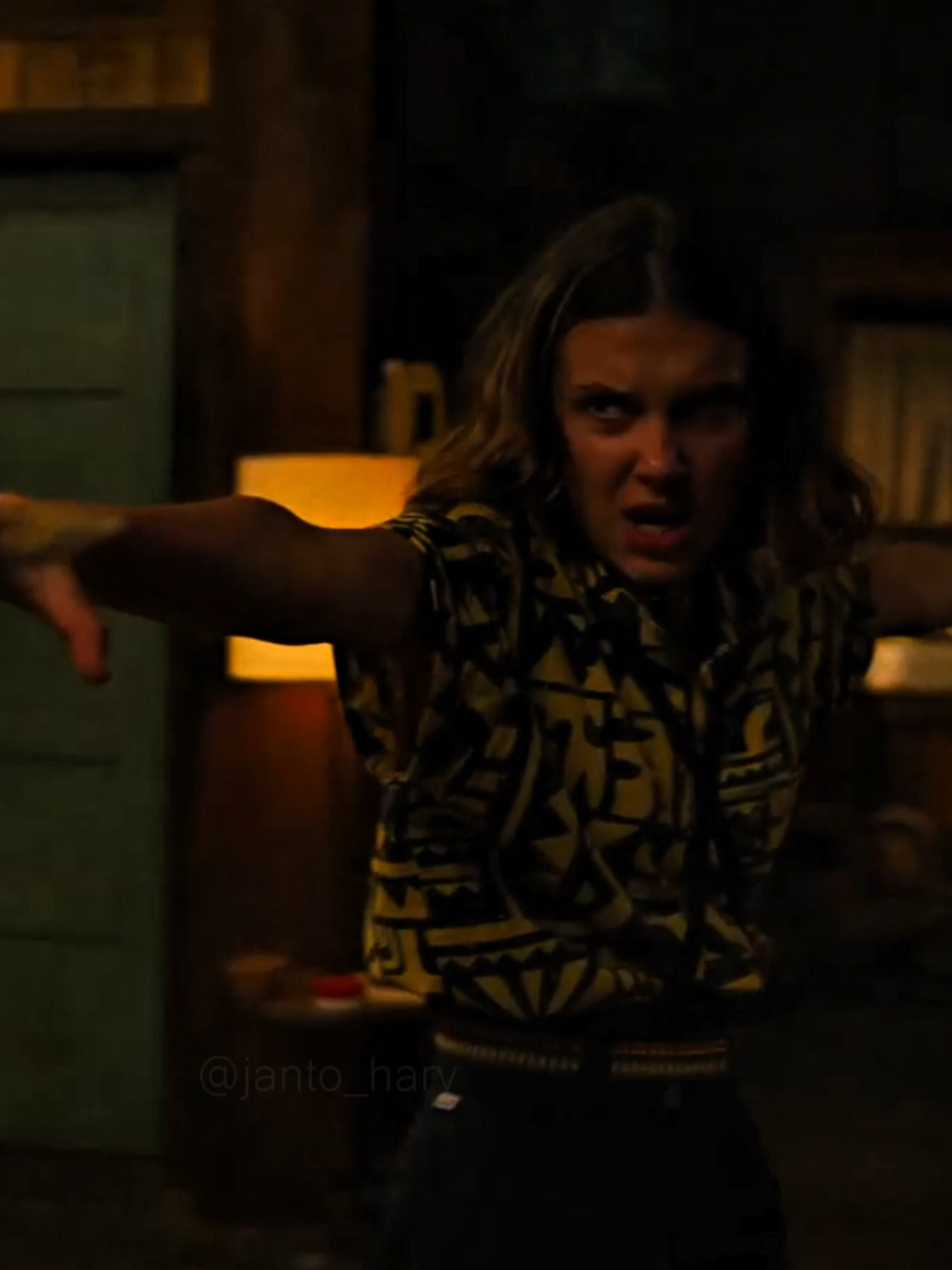 Ce es buena en todo lo que hace 😌😌. #strangerthings #strangerthings4 #stranger #things #netflixseries @Netflix Latinoamérica #fyp #foryoupage❤️❤️ #viralvideos #viralllIl #11 #ce #once #edit #edits 